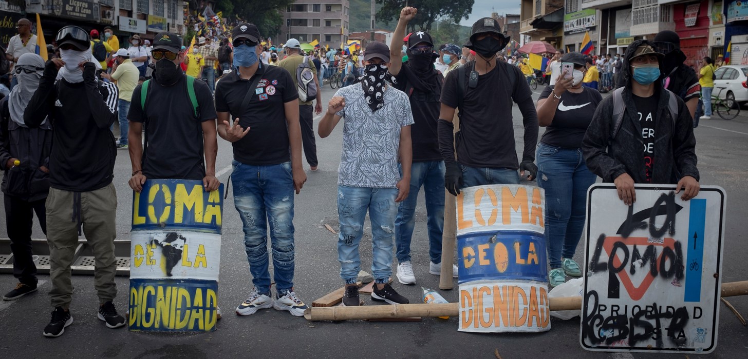La Primera Línea: H νεολαία οργανώνεται κατά του νεοφιλελευθερισμού στην Κολομβία