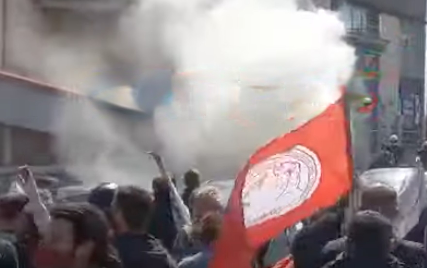 Θεσσαλονίκη: Ένταση και χρήση χημικών από την ΕΛ.ΑΣ κατά διαδηλωτών (Video)