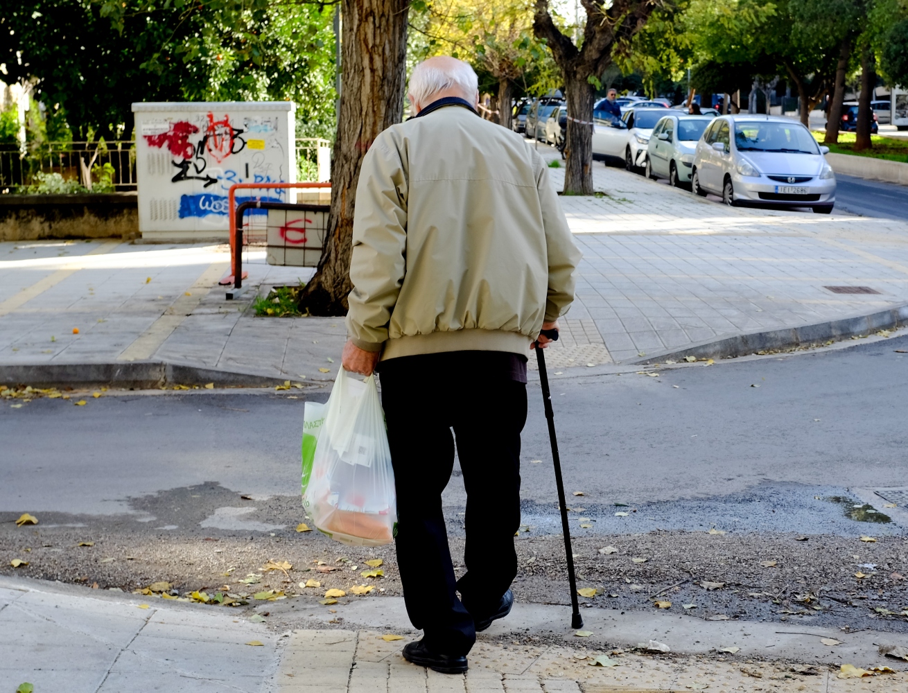 Θεσσαλονίκη: 90χρονος μήνυσε την 89χρονη σύζυγό του γιατί τον χτυπάει εδώ και 10 χρόνια