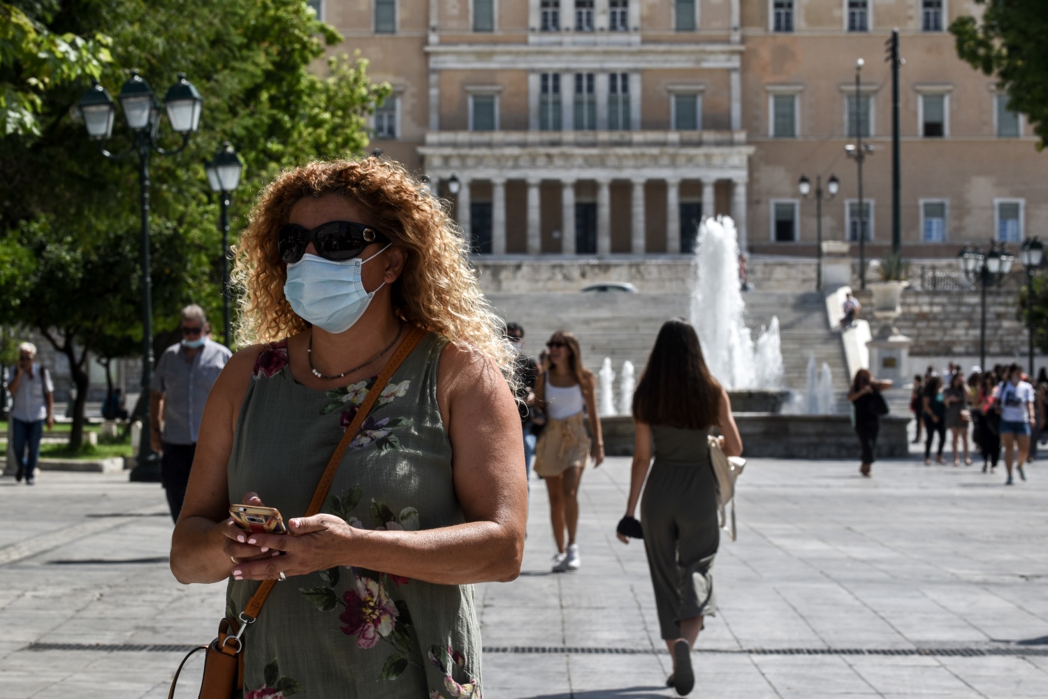 Κορονοϊός: Υπό επανεξέταση η χρήση μάσκας