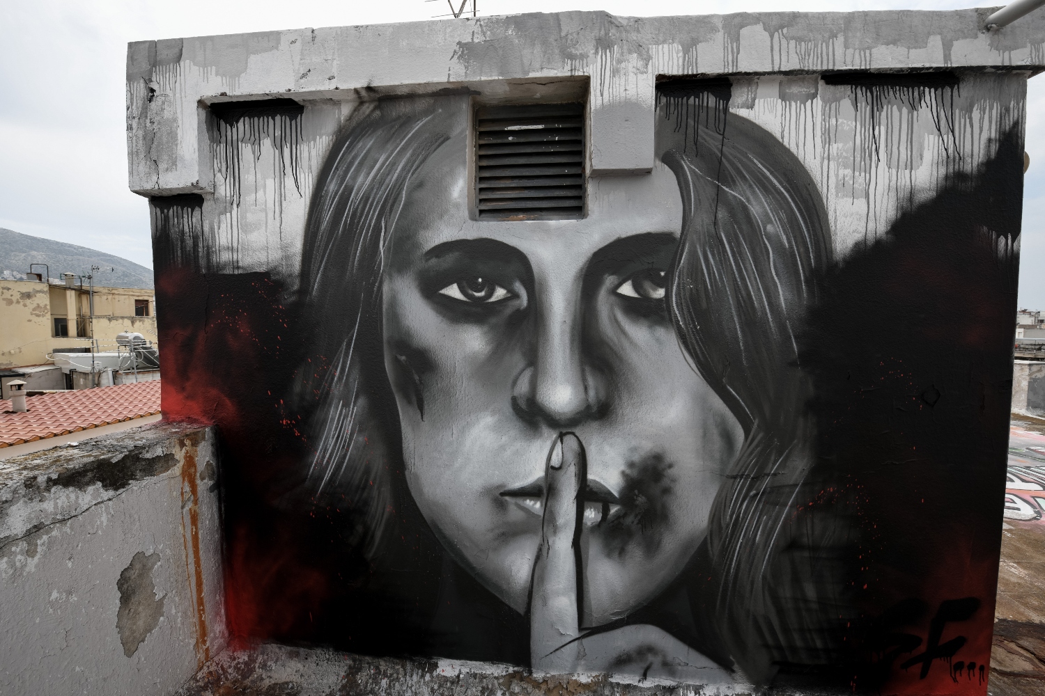 Τρομάζουν τα στοιχεία για την ενδοοικογενειακή βία στην Ελλάδα: 5.140 καταγγελίες σε 8 μήνες