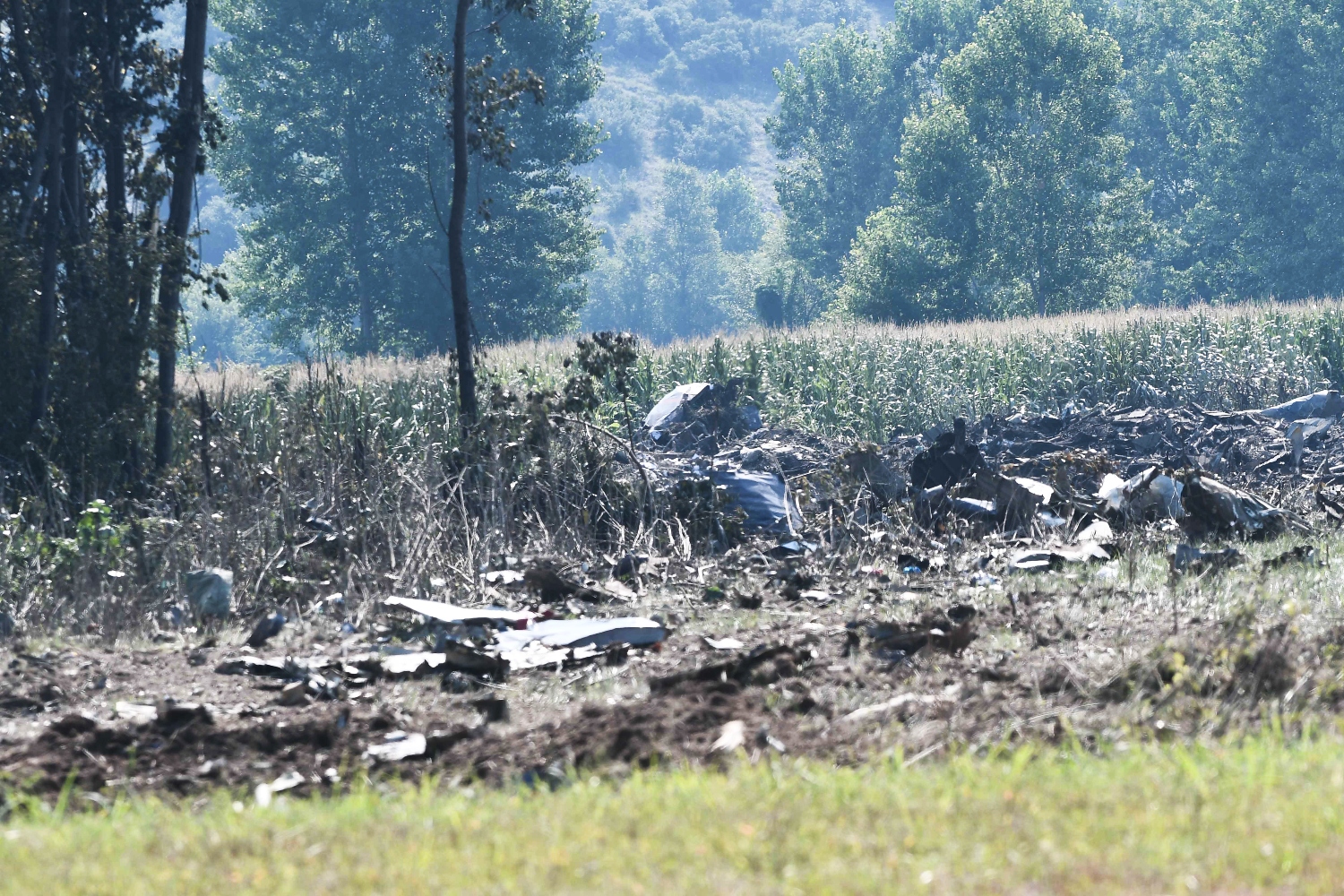 Πτώση Antonov: Νεκρά όλα τα μέλη του πληρώματος σύμφωνα με την εταιρία – Αποκλεισμένη η περιοχή