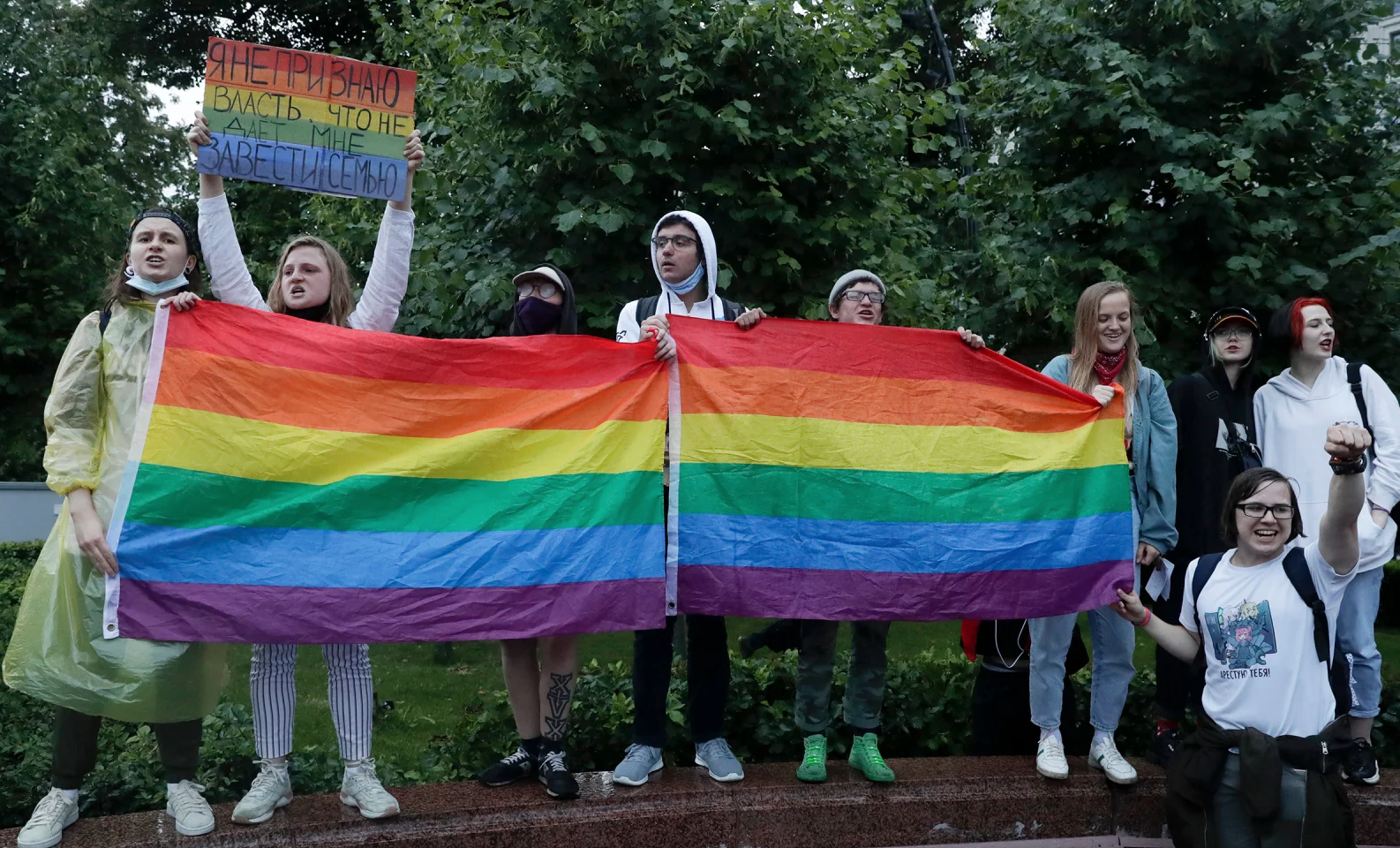Ομοφοβική φρενίτιδα στη Ρωσία – Οι ΛΟΑΤΚΙ εξισώνονται με «εξτρεμιστές»