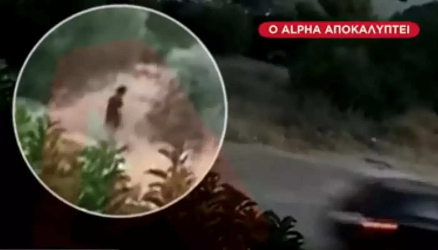 Βίντεο – ντοκουμέντο: Η στιγμή που άνδρας φέρεται να βάζει φωτιά στα Σπάτα