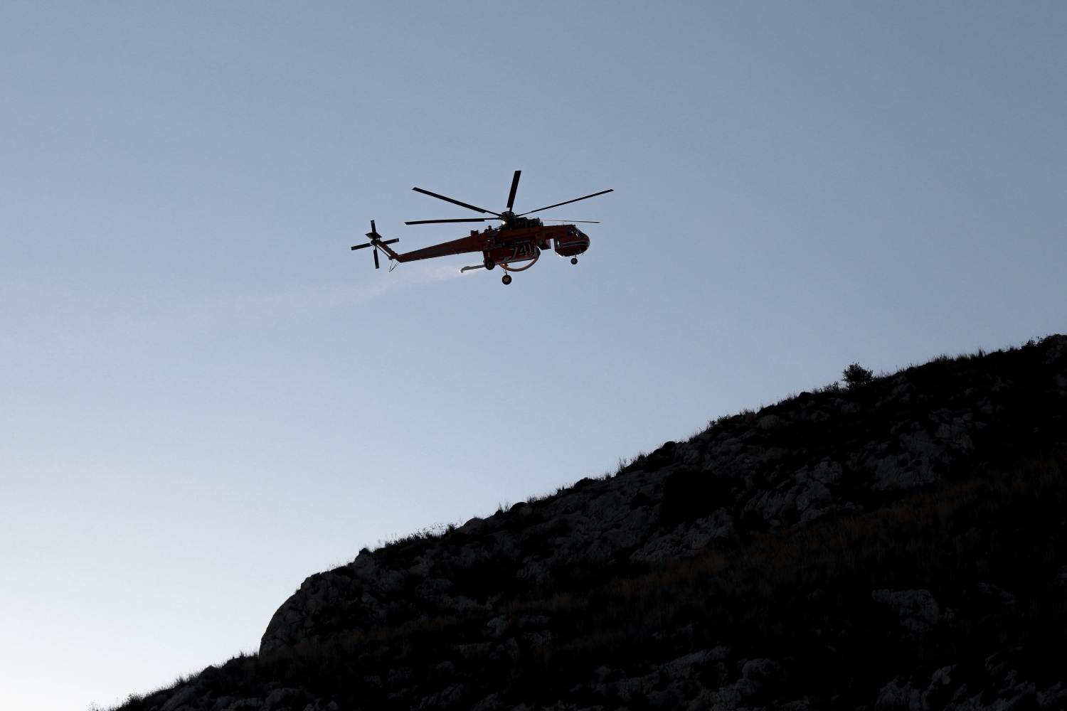 Δυστύχημα με ελικόπτερο που προσγειώθηκε στην Παιανία – Πληροφορίες για έναν νεκρό