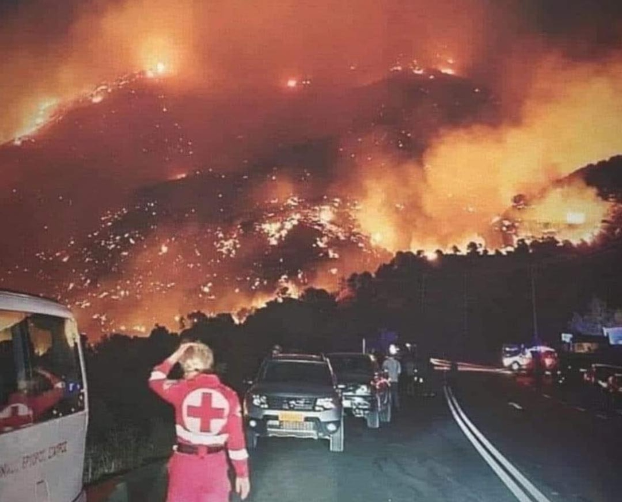 Φωτιά στο Ρέθυμνο: Συνεχίζεται η τιτάνια μάχη με τις φλόγες – Πολύ μεγάλη η καταστροφή