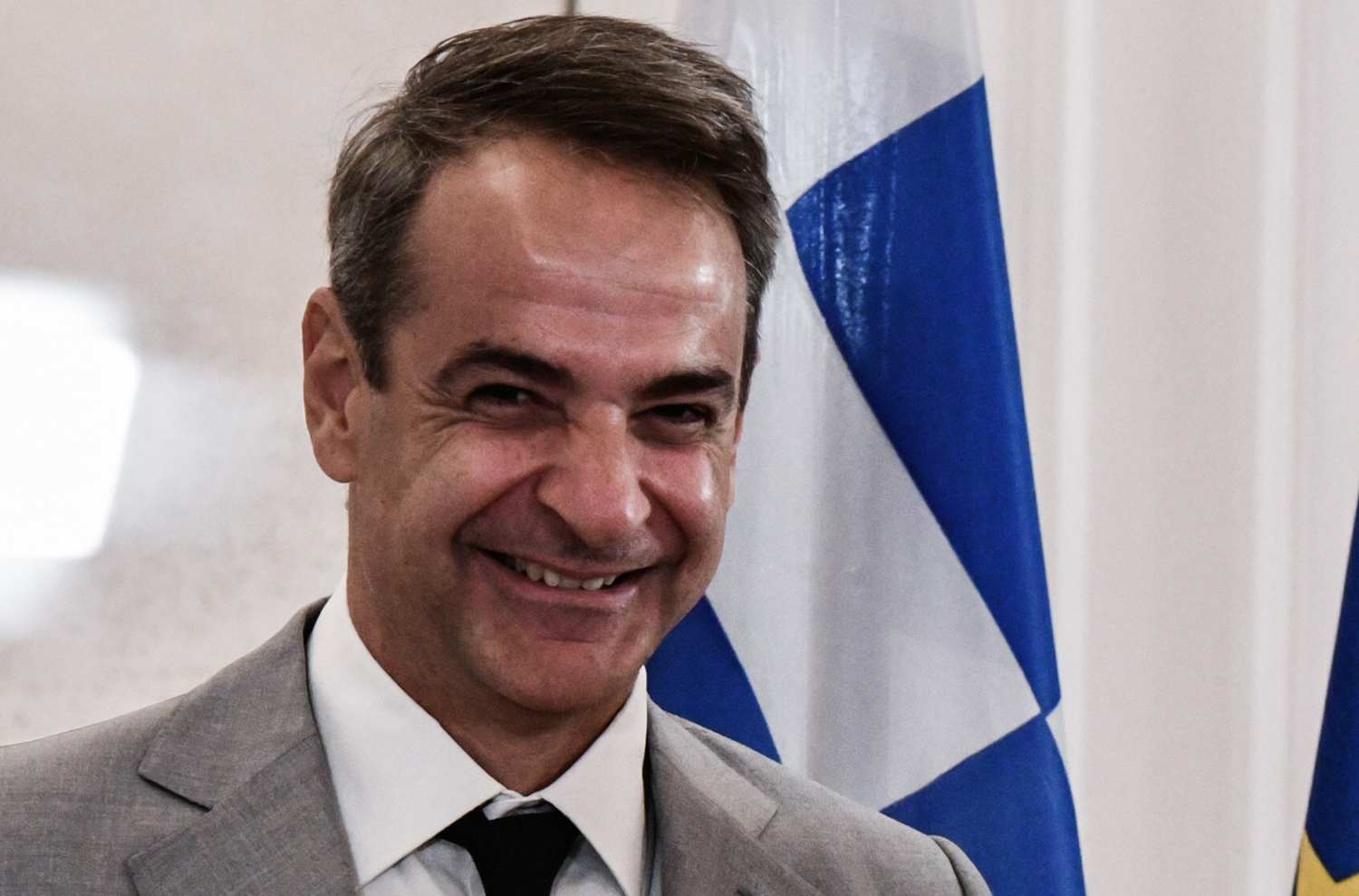 «Σφυροκόπημα» από Politico για υποκλοπές: «Αυξάνεται η πίεση στον Έλληνα Πρωθυπουργό»