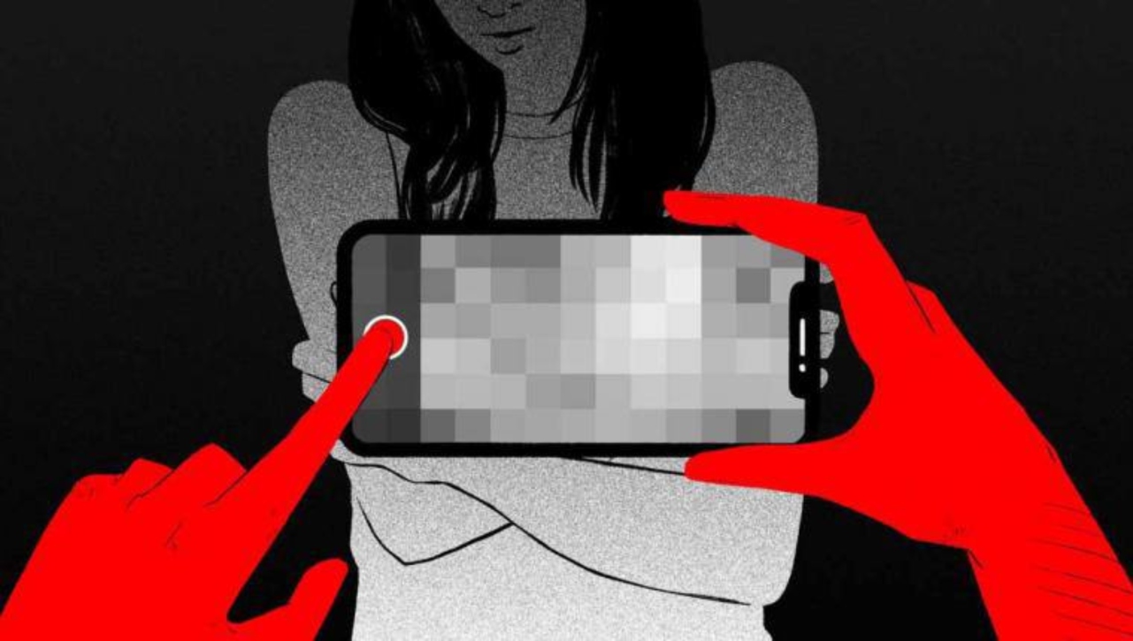 Revenge Porn: Την εκβίαζε με βίντεο – Το έστειλε σε φίλους της