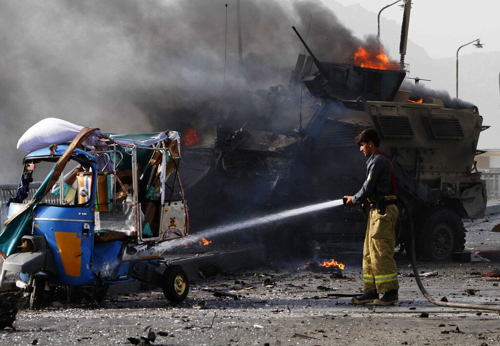 Αφγανιστάν: Πολύνεκρη βομβιστική επίθεση σε σχολείο