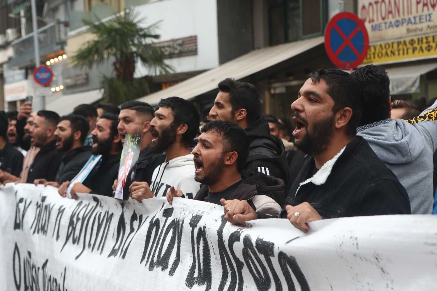 Θεσσαλονίκη: Ολοκληρώθηκε υπό άκρα μυστικότητα η απολογία του αστυνομικού