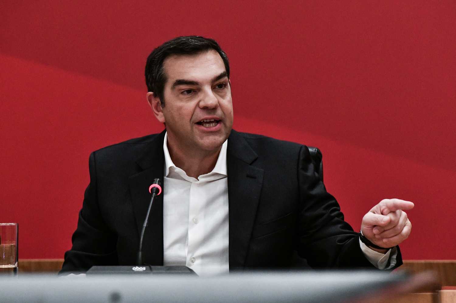 Τσίπρας: Η ΚΟ του ΣΥΡΙΖΑ αποσύρεται από τις ψηφοφορίες στη Βουλή