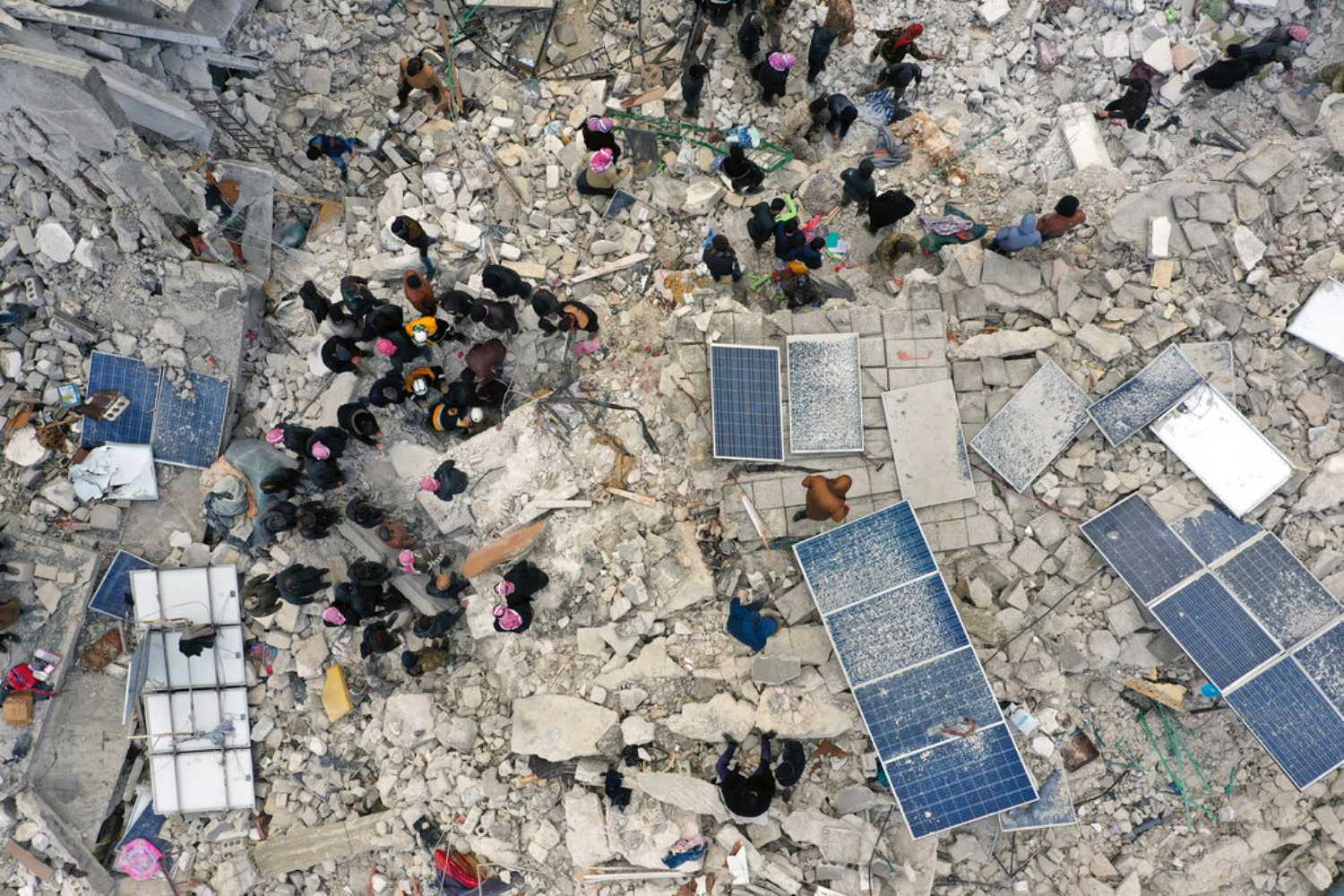 Φονικός σεισμός: Εικόνες βιβλικής καταστροφής- «Αγγίζει» τους 1.700 η λίστα των θυμάτων