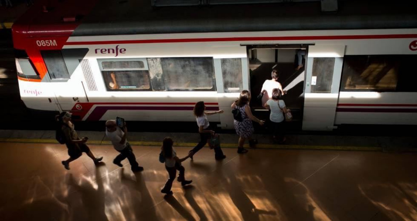 Ισπανία: Παραιτήθηκε η υφυπουργός Μεταφορών, αφού παρήγγειλε λάθος τρένα