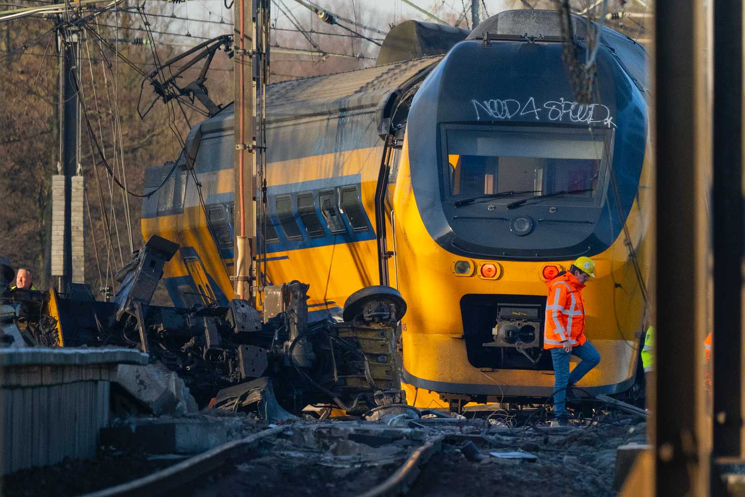 Ολλανδία: Σιδηροδρομικό δυστύχημα – Ένας νεκρός, 30 τραυματίες