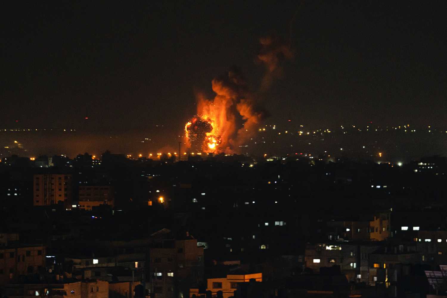 Μέση Ανατολή: Ισραηλινοί βομβαρδισμοί σε Γάζα και Λίβανο