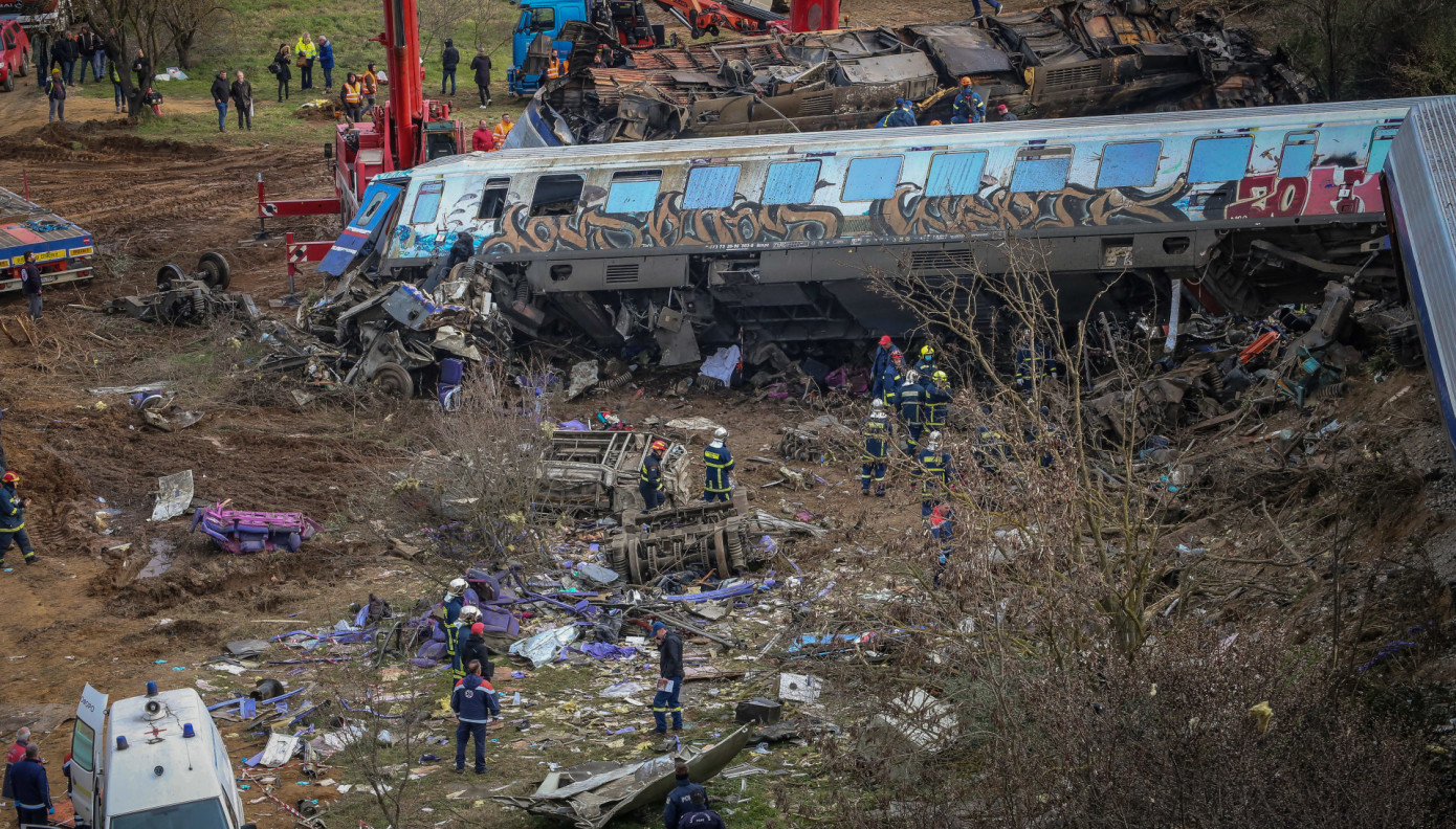 Τέμπη: Απολογούνται σήμερα στελέχη του ΟΣΕ για τη σιδηροδρομική τραγωδία