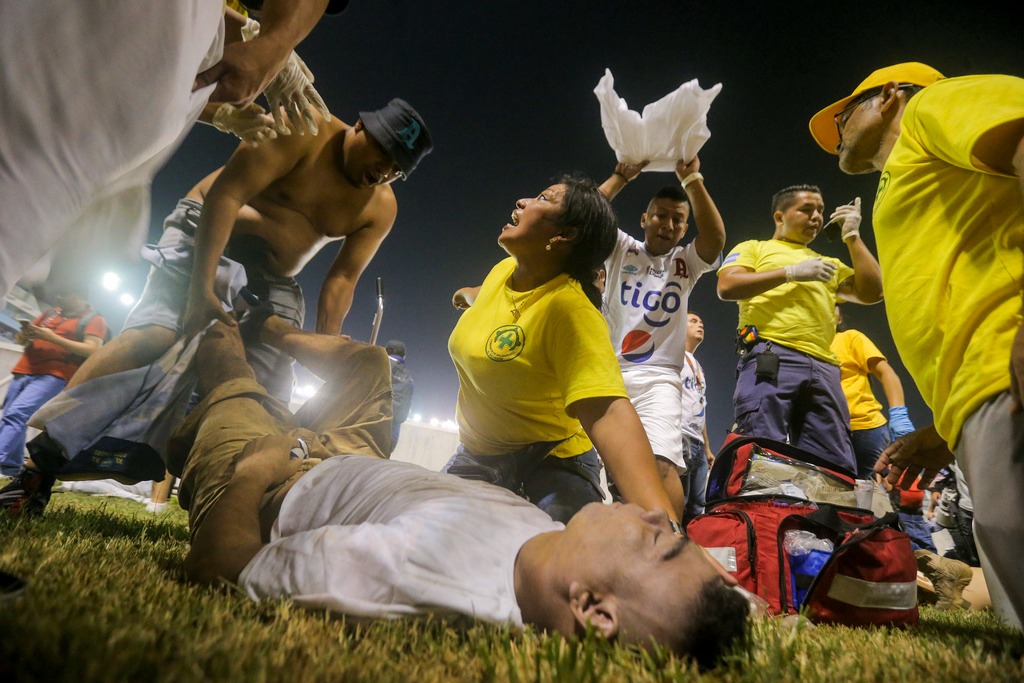 Τραγωδία στο Σαν Σαλβαδόρ: Νεκροί από ποδοπάτημα σε γήπεδο ποδοσφαίρου