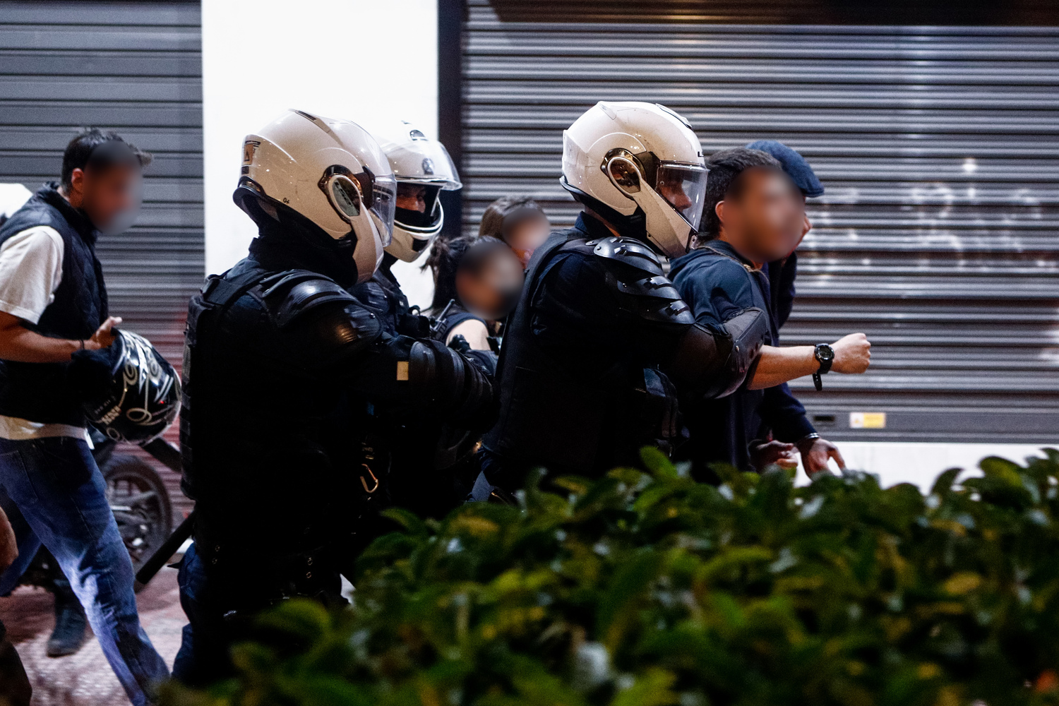 Ναυάγιο: Ποινική δίωξη σε βάρος 21 συλληφθέντων από το συλλαλητήριο στο Σύνταγμα