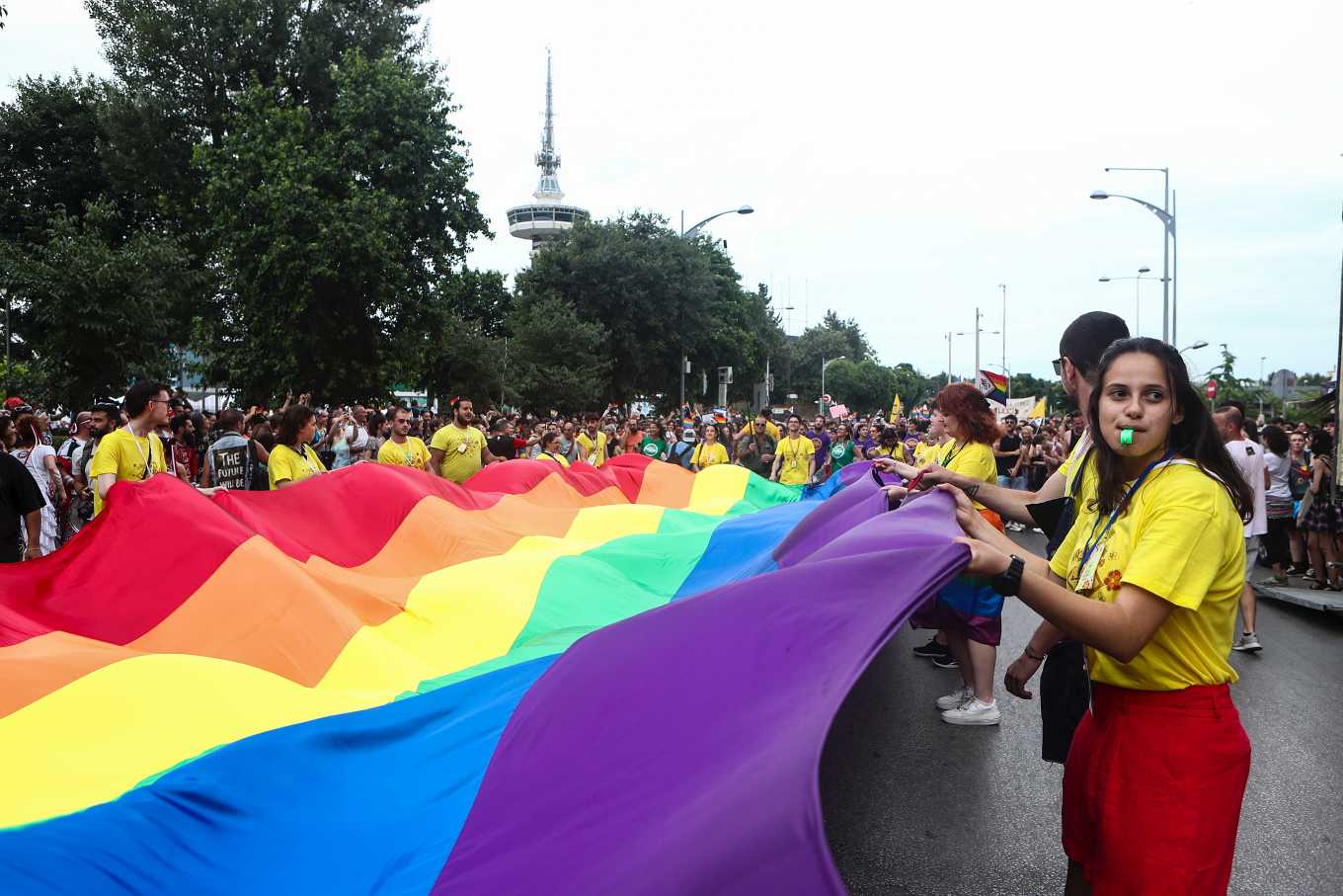 Thessaloniki Pride: Μαζική συμμετοχή στην πολύχρωμη πορεία Υπερηφάνειας & Διεκδίκησης