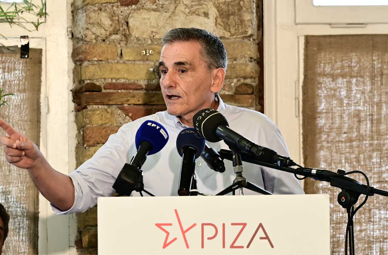 ΣΥΡΙΖΑ: Ο Ευ. Τσακαλώτος ανακοίνωσε την υποψηφιότητά του για την προεδρία του κόμματος