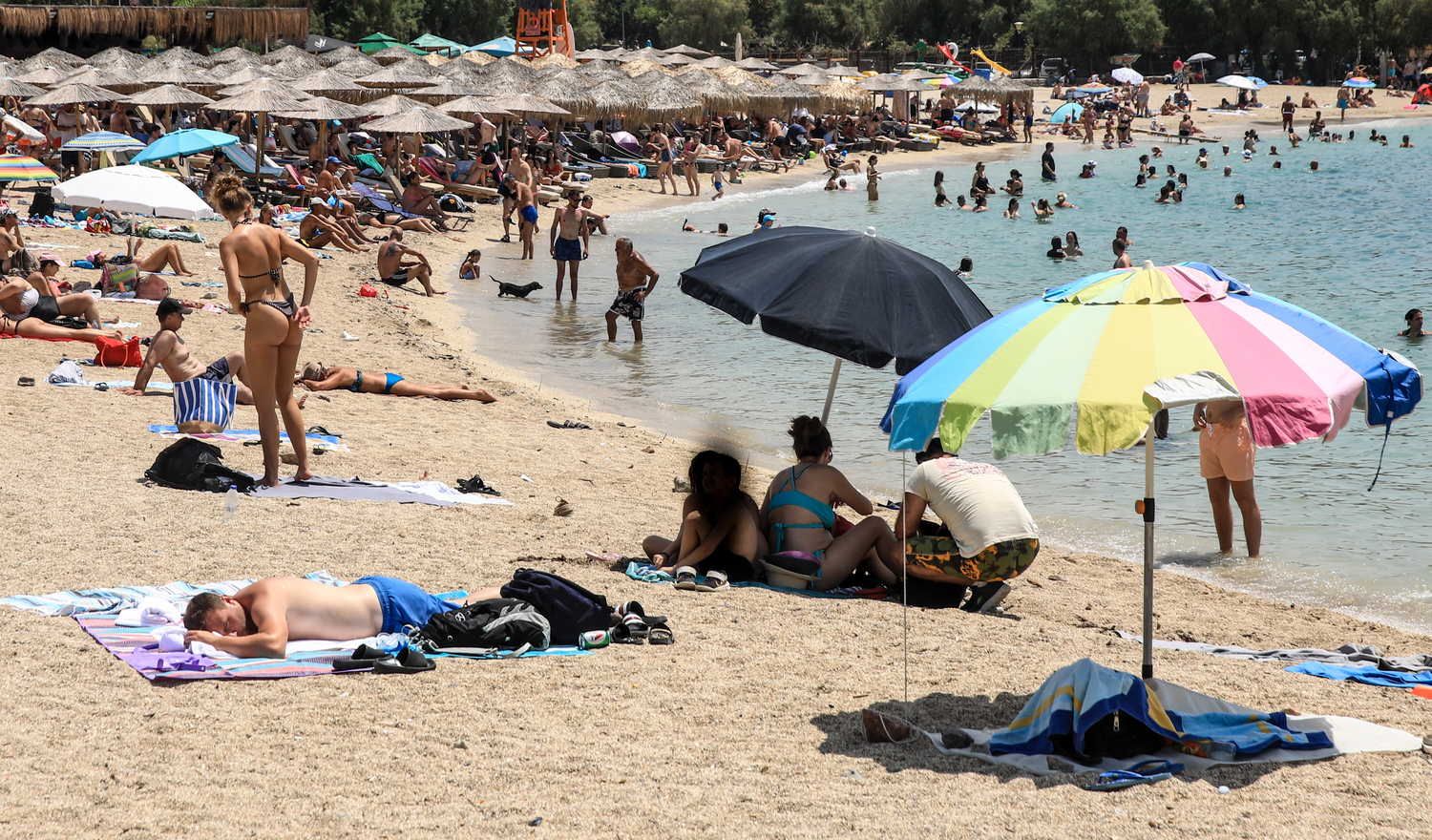 Ελεύθερες παραλίες: Παραβάσεις για 8 στις 10 επιχειρήσεις στην Ανατ. Αττική