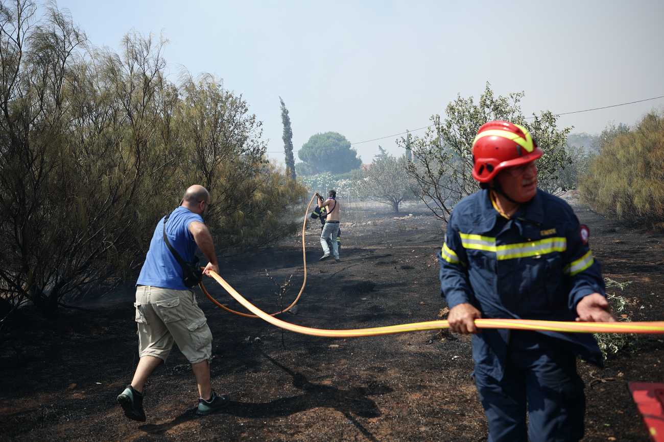 Φωτιά στο Ν. Κουβαρά: Επιχειρούν 31 Ρουμάνοι πυροσβέστες για την κατάσβεση