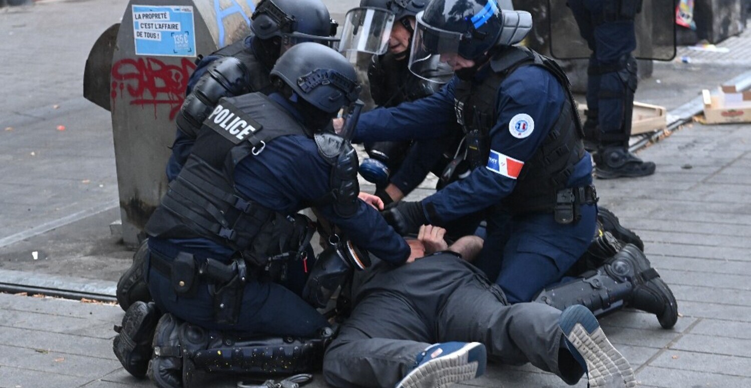 Γαλλία: Σε απεργιακές κινητοποιήσεις ενάντια στην καταστολή καλούν τα συνδικάτα