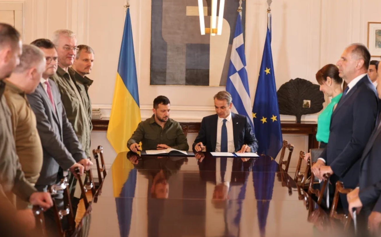Κίεβο: Συνελήφθησαν Ουκρανοί αξιωματούχοι – “Σχεδίαζαν να σκοτώσουν τον Ζελένσκι”