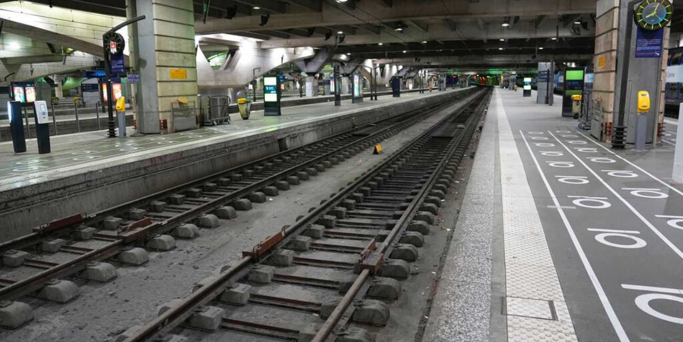 Βέλγιο: Τρένο που μετέφερε μέλη της Ευρωβουλής πήγε κατά λάθος στην Ντίσνεϋλαντ