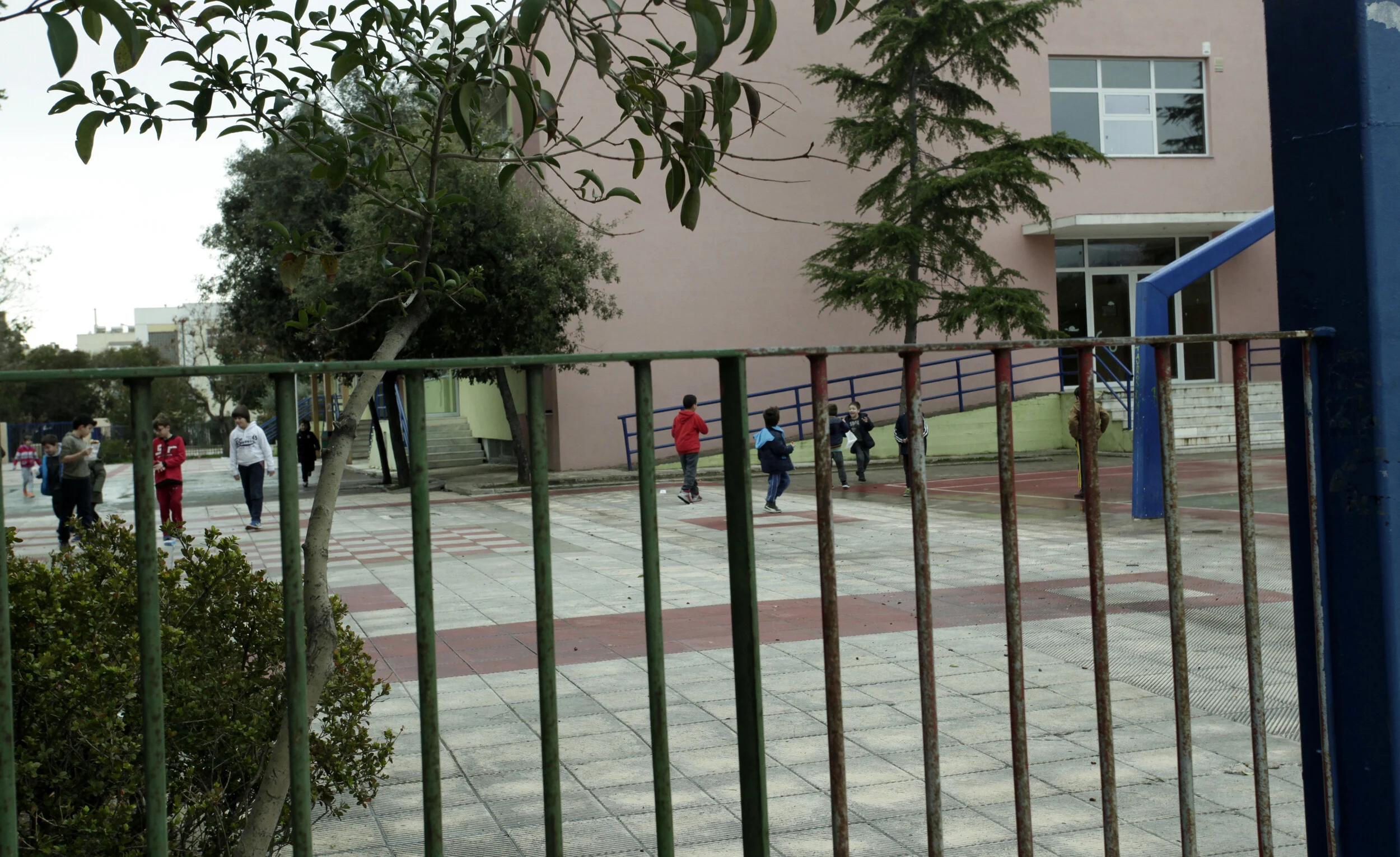Ηράκλειο: Στικάκια νικοτίνης προκάλεσαν την αδιαθεσία στους τρεις μαθητές