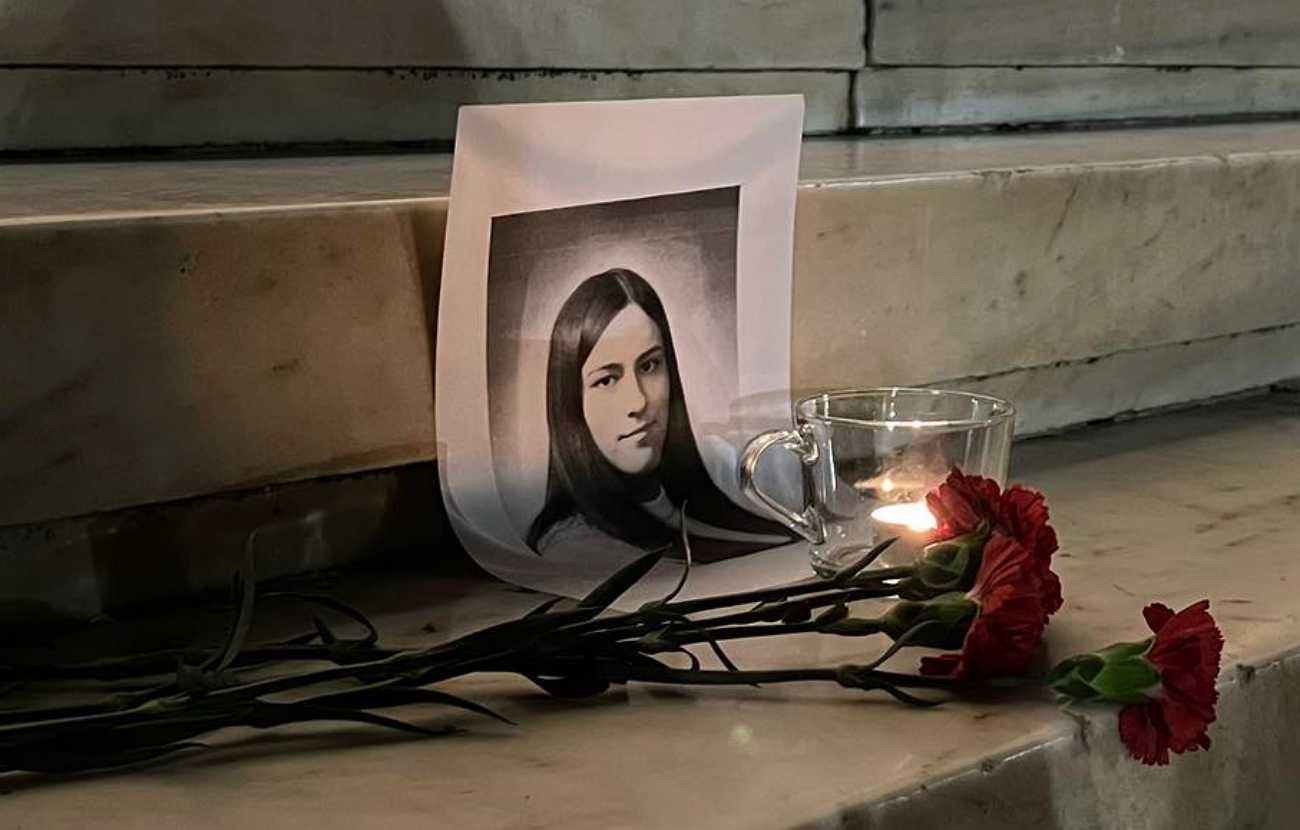 Πολυτεχνείο: Στην πορεία μνήμης η αδελφή της δολοφονημένης από τη χούντα Νορβηγίδας