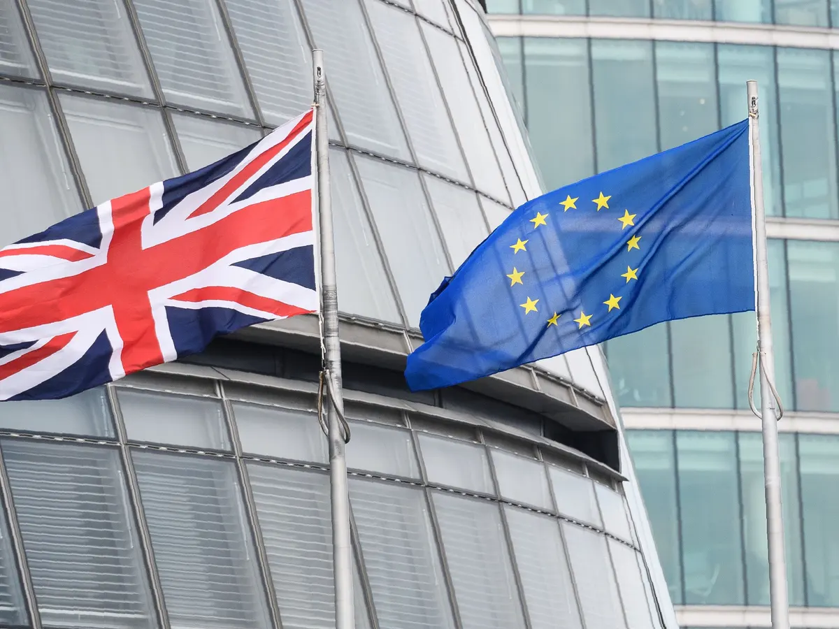 Μεγάλη Βρετανία: 6 στους 10 στηρίζουν την επανένταξη της χώρας στην ΕΕ – «Το Brexit ήταν λάθος»