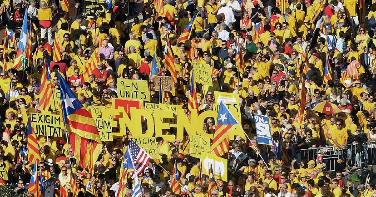 Ισπανία: Νομοσχέδιο για αμνηστία περίπου 400 ατόμων – Απόπειρα συμφιλίωσης Μαδρίτης και Βαρκελώνης