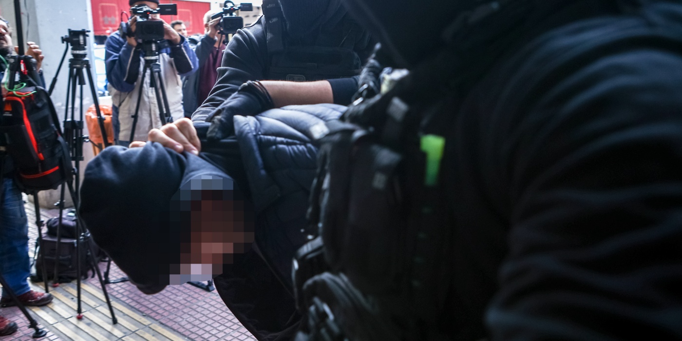 Ρέντη: Στον ανακριτή σήμερα ο 18χρονος για την επίθεση στον αστυνομικό