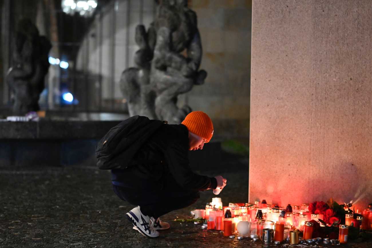 Μακελειό στην Πράγα: 15 νεκροί και 24 τραυματίες – Ημέρα πένθους το Σάββατο στην Τσεχία