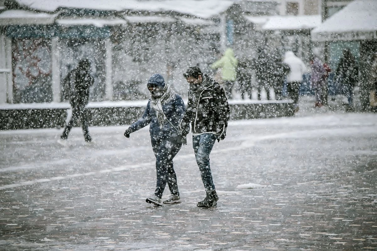 Κακοκαιρία «Avgi»: Σε ποιες περιοχές θα χιονίσει τις επόμενες ώρες, ποιοι δρόμοι είναι κλειστοί