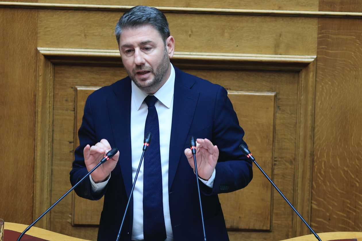 Βουλή: Κατατέθηκε η πρόταση δυσπιστίας κατά της κυβέρνησης από τον Ν. Ανδρουλάκη