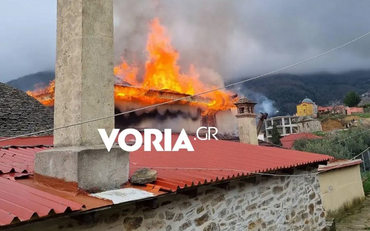 Φωτιά στο Άγιον Όρος: Στις φλόγες το Ιερό Καλύβι της Ζωοδόχου Πηγής κοντά στις Καρυές