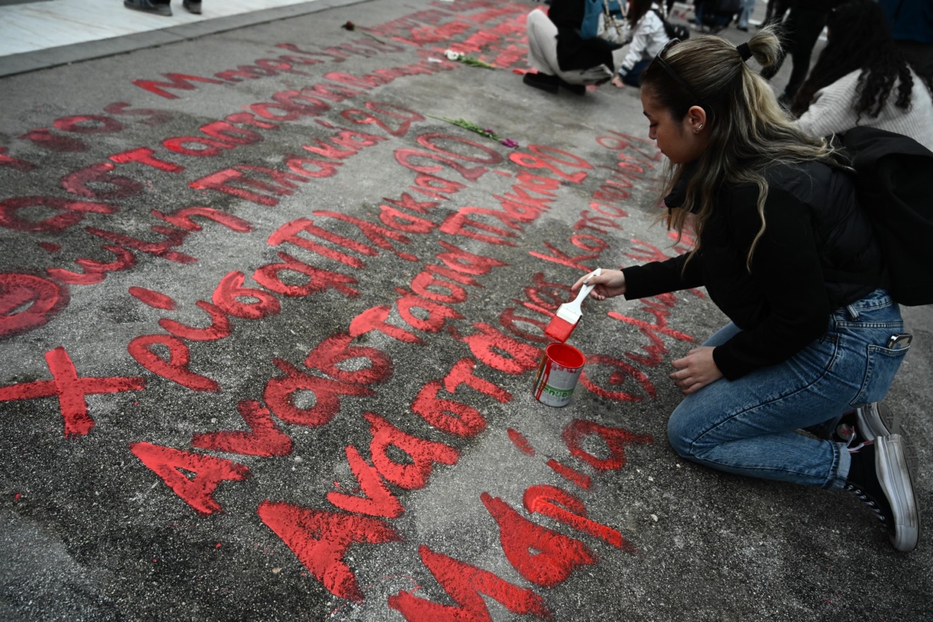 Τέμπη: Ο Δήμος Αθηναίων δημιουργεί μνημείο για τα θύματα της τραγωδίας